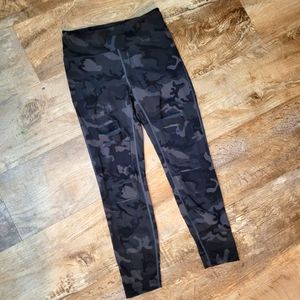 Zyia Camo Slash Leggings Size 6/8
